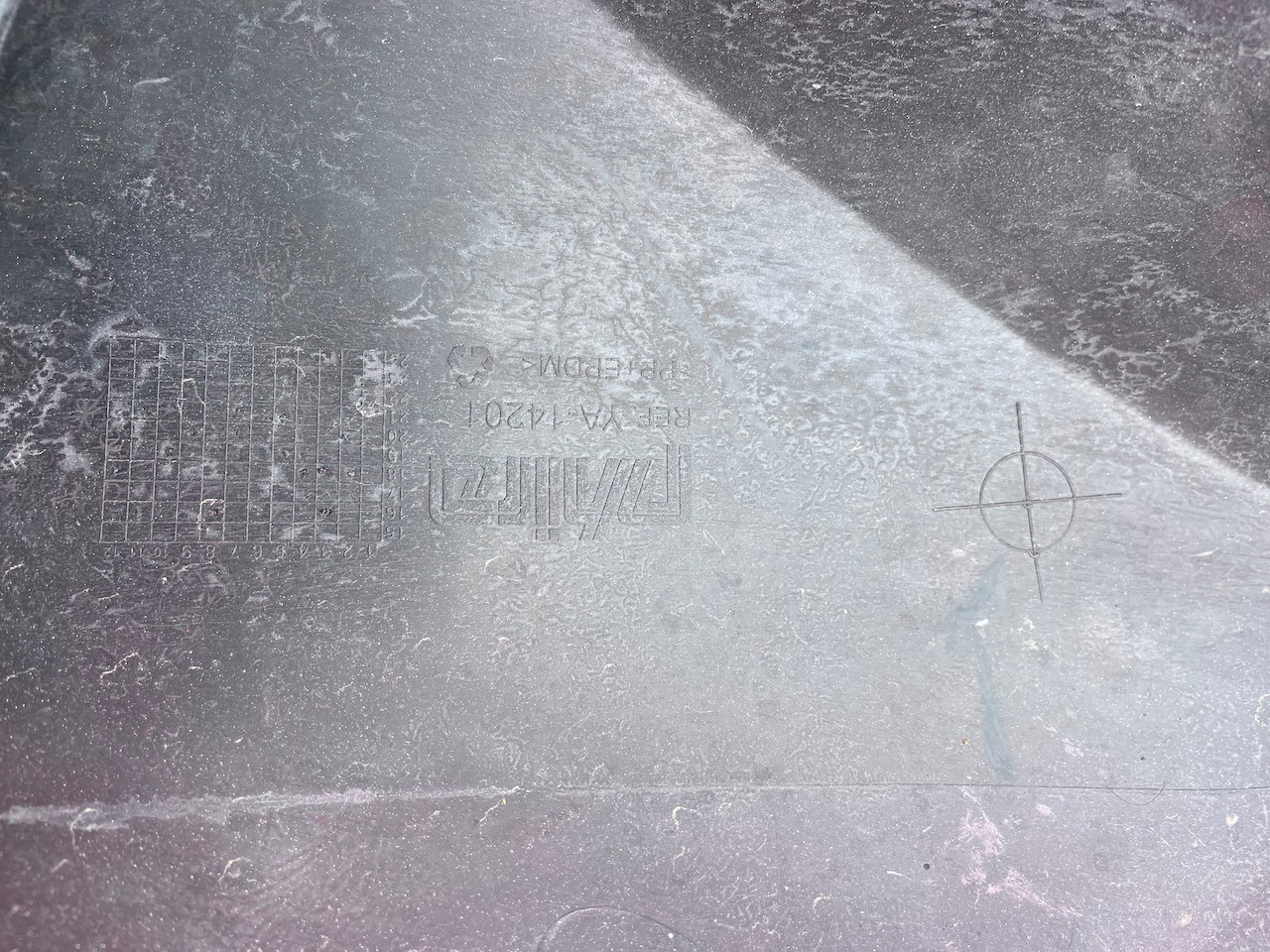 Toyota Yaris Hybrid Mk3 Hatchback 2014-2017 Front Bumper Genuine [t536]