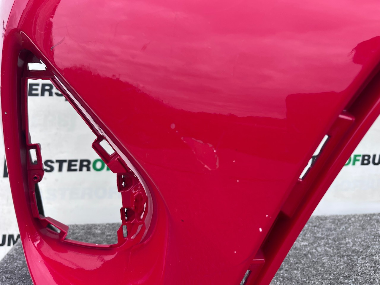 Toyota Yaris Hybrid Mk3 Hatchback 2014-2017 Front Bumper Genuine [t536]