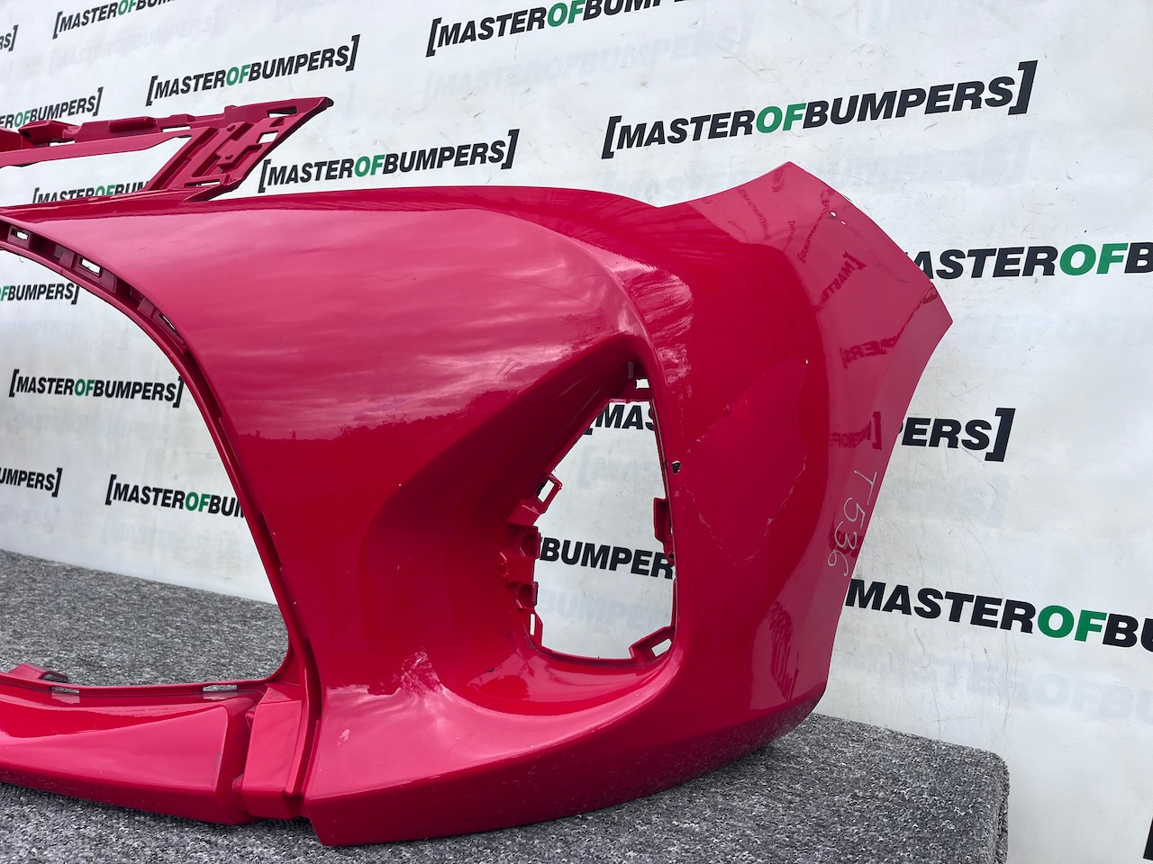 Toyota Yaris Hybrid Mk3 Hatchback 2014-2017 Front Bumper Genuine [t536]