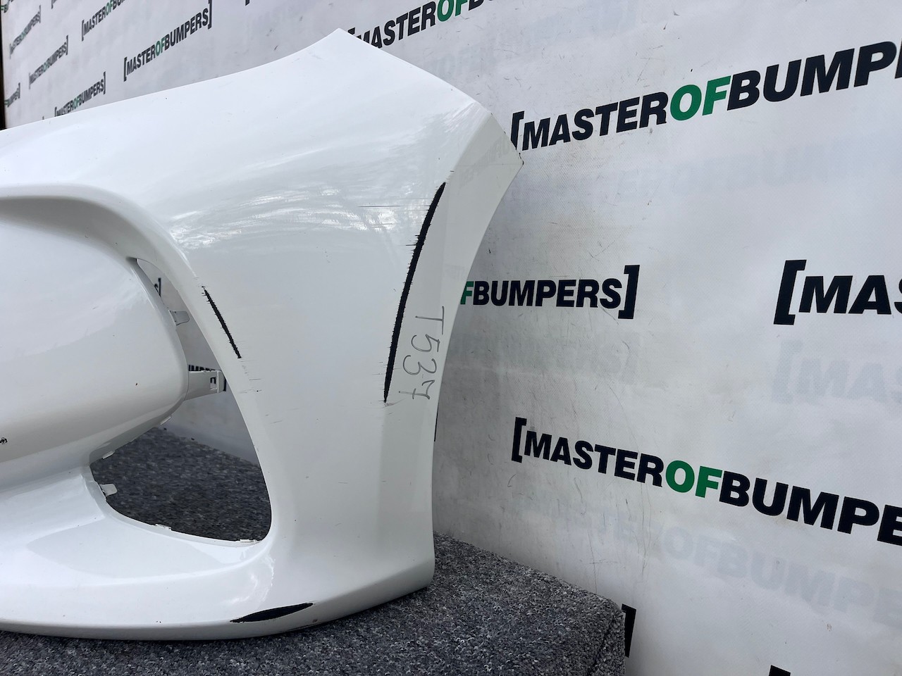 Toyota Yaris Hybrid Dynamic Mk4 5 Door Xp210 2020-on Front Bumper Genuine [t537]