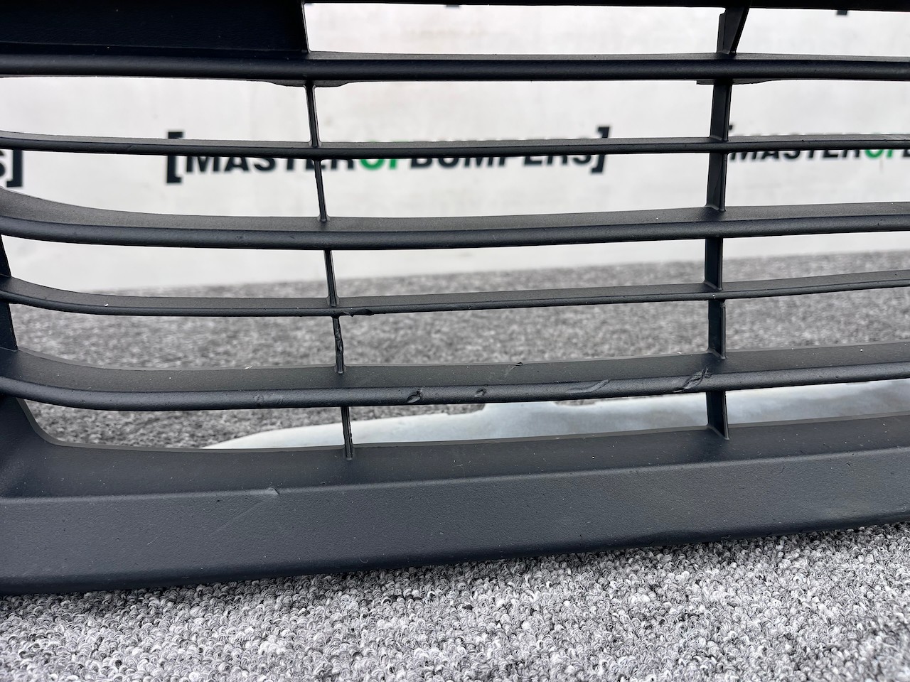 Toyota Yaris Hybrid Dynamic Mk4 5 Door Xp210 2020-on Front Bumper Genuine [t537]