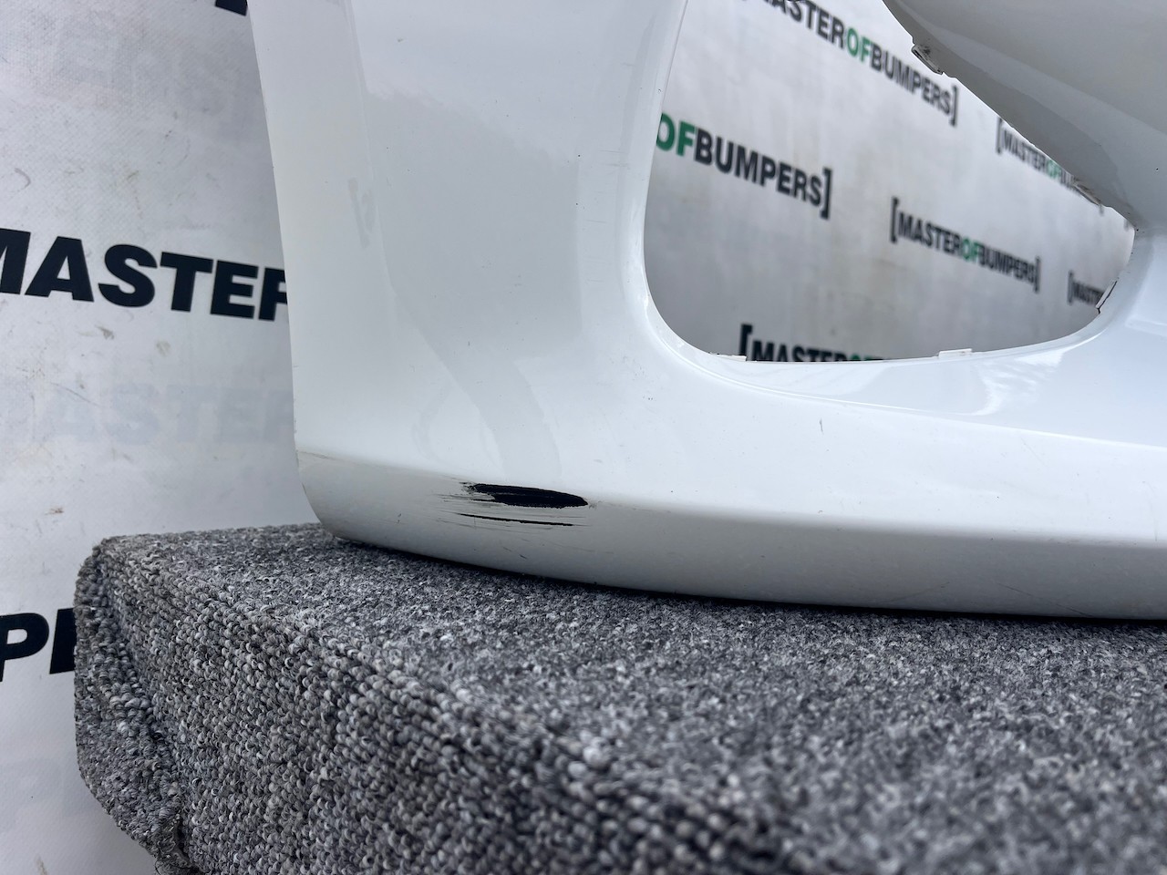 Toyota Yaris Hybrid Dynamic Mk4 5 Door Xp210 2020-on Front Bumper Genuine [t537]