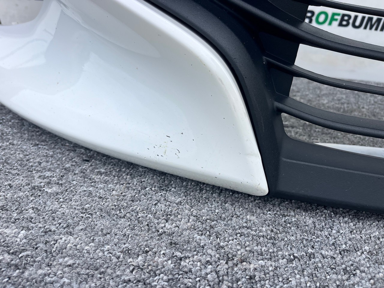 Toyota Yaris Hybrid Dynamic Mk4 5 Door Xp210 2020-on Front Bumper Genuine [t537]