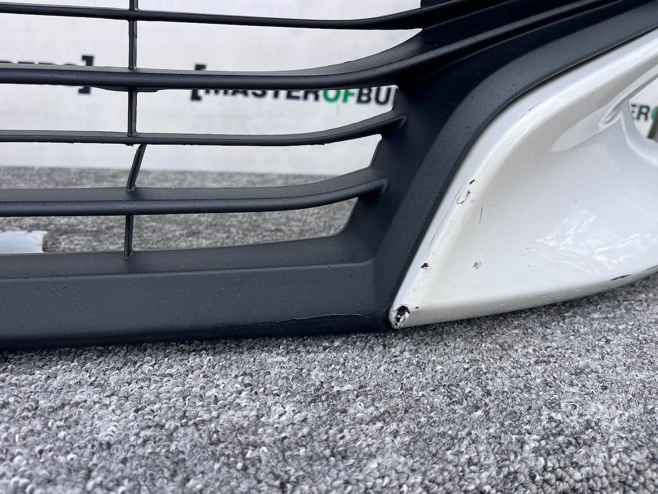 Toyota Yaris Hybrid Dynamic Mk4 5 Door Xp210 2020-on Front Bumper Genuine [t537]