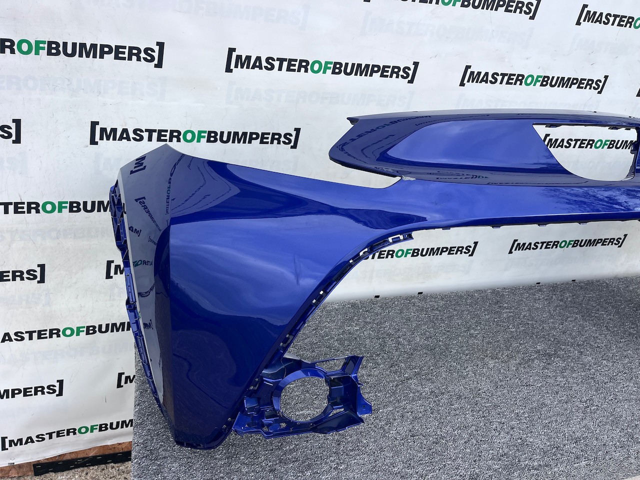 Toyota Aygo X Pure Edge Exclusive 2022-on Front Bumper Genuine [t543]