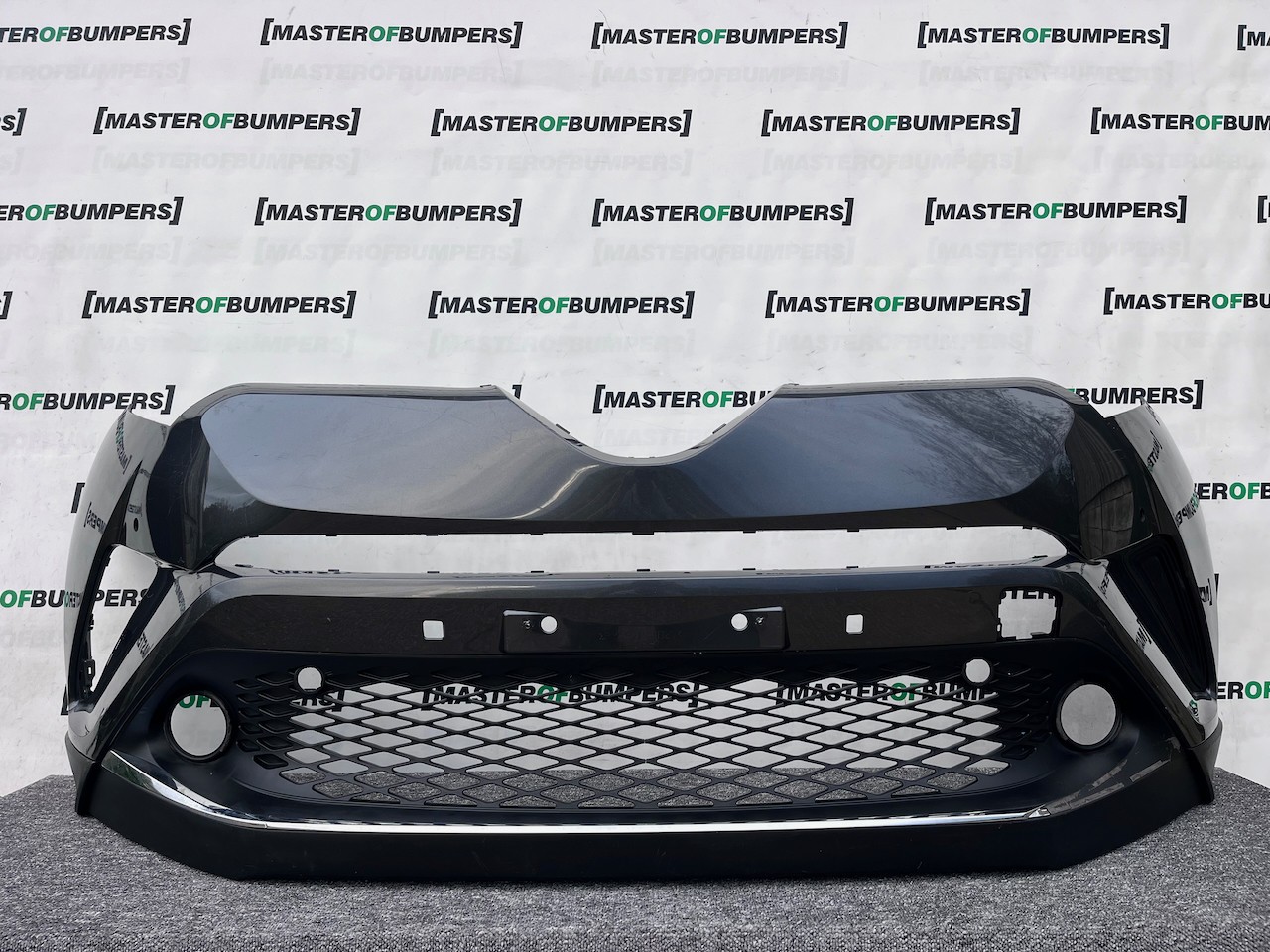 Toyota C-hr Chr Excel Dynamic 2016-2020 Front Bumper 6 Pdc Genuine [t550]