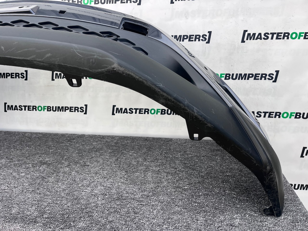 Toyota C-hr Chr Excel Dynamic 2016-2020 Front Bumper 6 Pdc Genuine [t553]