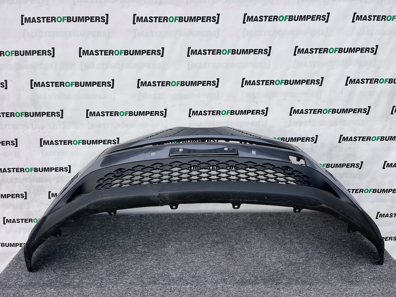 Toyota C-hr Chr Excel Dynamic 2016-2020 Front Bumper 6 Pdc Genuine [t553]