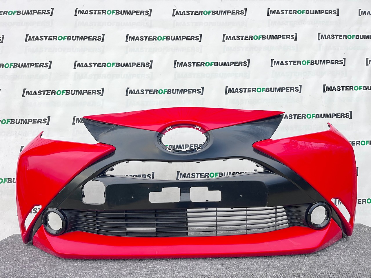 Toyota Aygo Style Trend Hatchback 2014-2017 Front Bumper Genuine [t554]