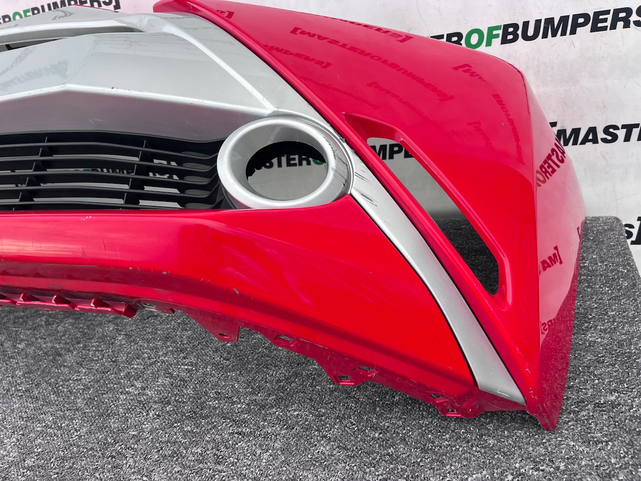 Toyota Aygo Style Trend Hatchback 2014-2017 Front Bumper Genuine [t555]