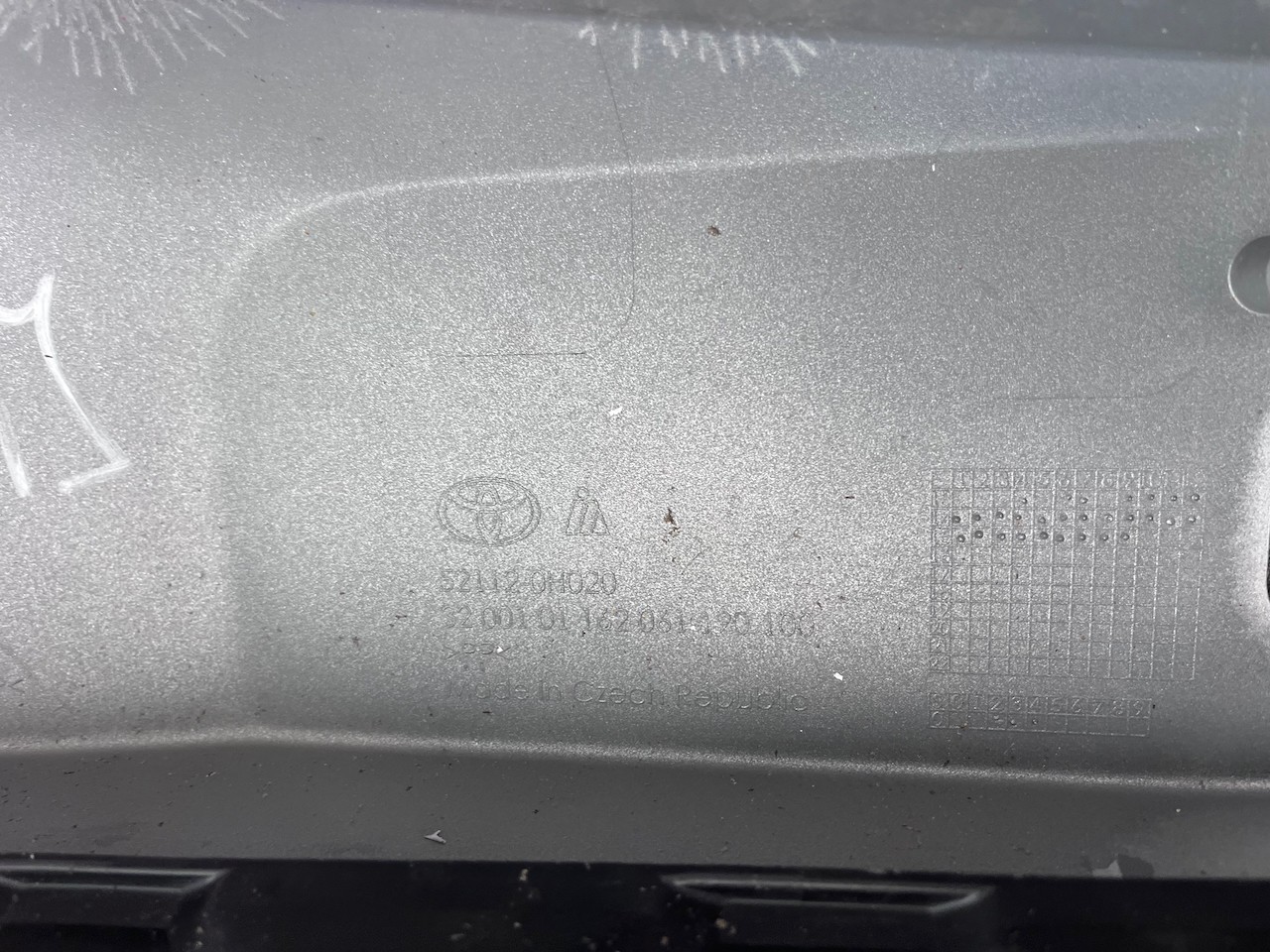 Toyota Aygo Style Trend Hatchback 2014-2017 Front Bumper Genuine [t555]