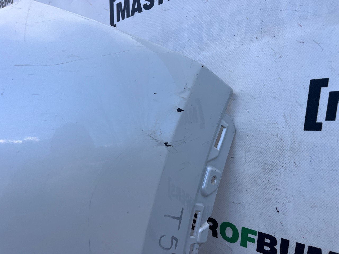 Toyota C-hr Chr Excel Dynamic 2016-2020 Front Bumper 6 Pdc Genuine [t571]