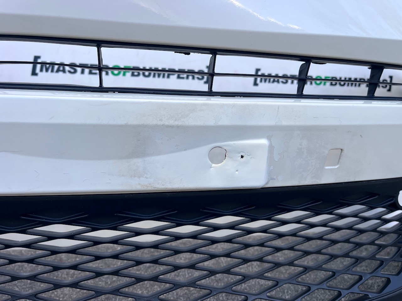 Toyota C-hr Chr Excel Dynamic 2016-2020 Front Bumper 6 Pdc Genuine [t571]