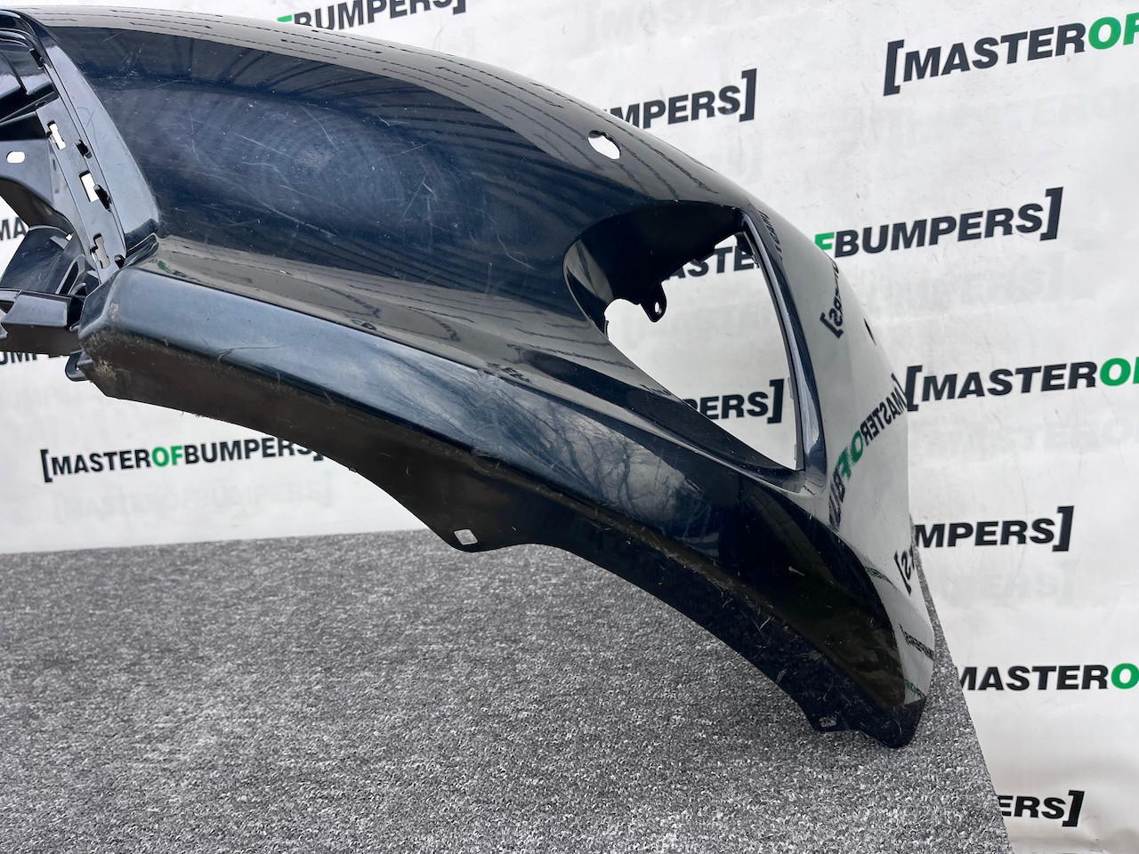 Toyota Auris Mk2 Hybrid Hatchback 2012-2015 Front Bumper 6 Pdc Genuine [t580]