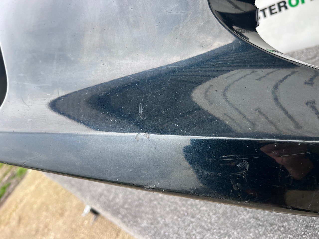 Toyota Auris Mk2 Hybrid Hatchback 2012-2015 Front Bumper 6 Pdc Genuine [t580]