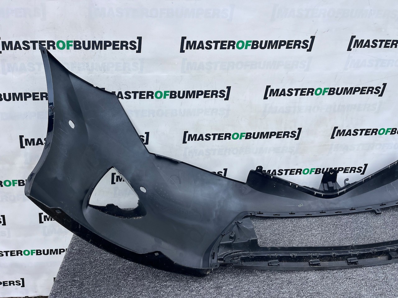 Toyota Auris Mk2 Hybrid Hatchback 2012-2015 Front Bumper 6 Pdc Genuine [t580]