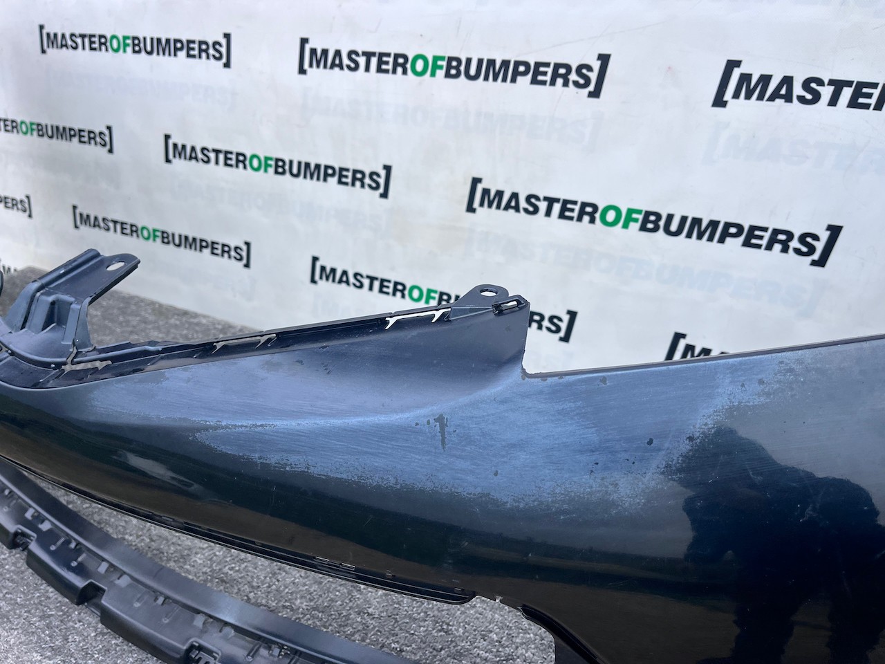 Toyota Auris Mk2 Hybrid Hatchback 2012-2015 Front Bumper 6 Pdc Genuine [t580]