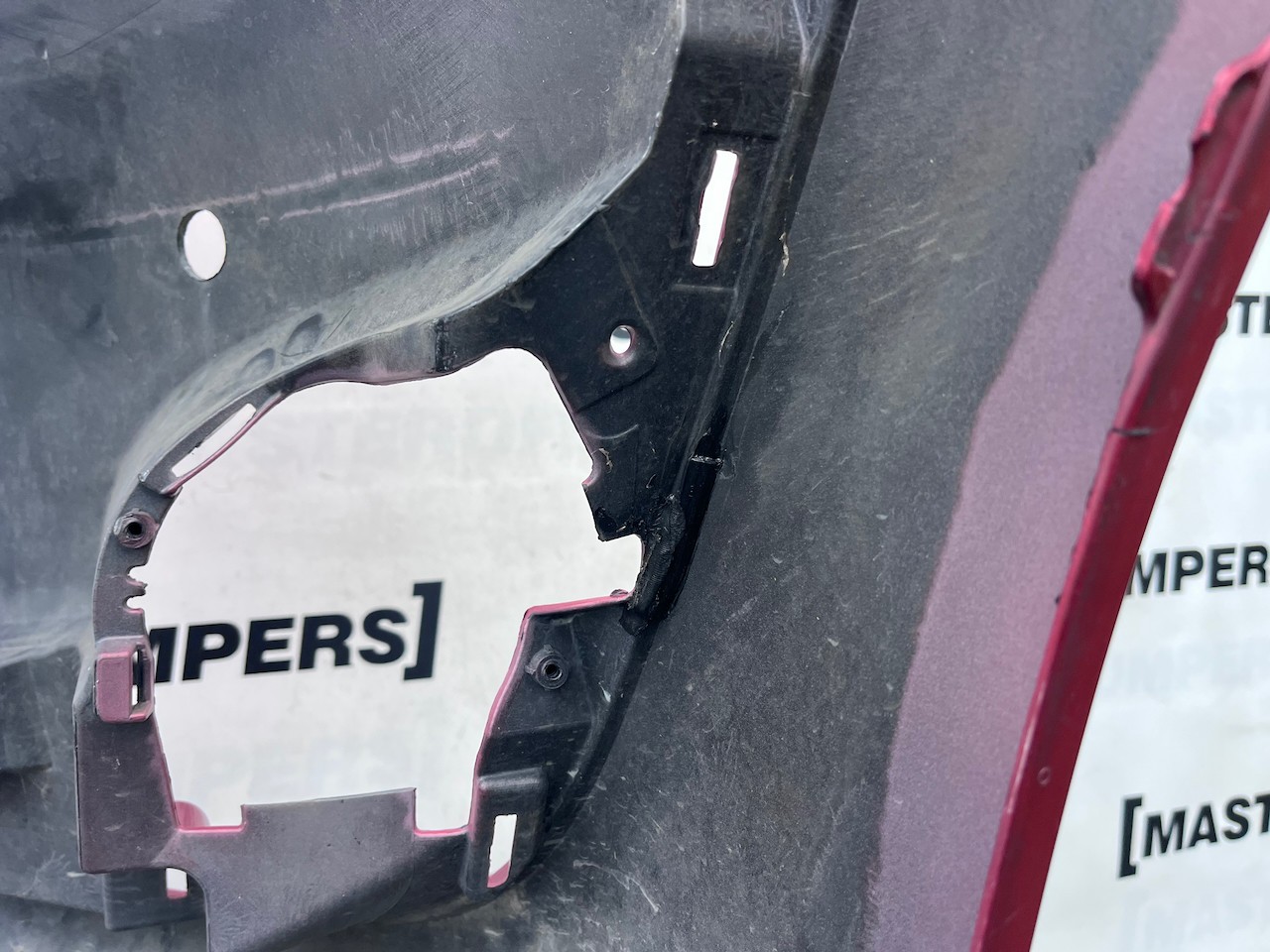 Toyota Sienta Mk3 Lift 2015-2018 Front Bumper 4 Pdc Genuine [t585]