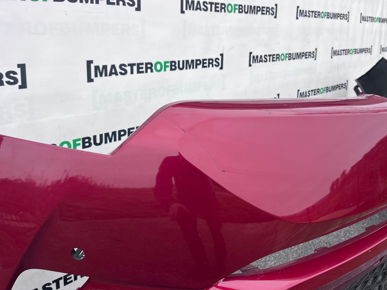 Toyota C-hr Chr Excel Dynamic 2016-2020 Front Bumper 6 Pdc Genuine [t589]