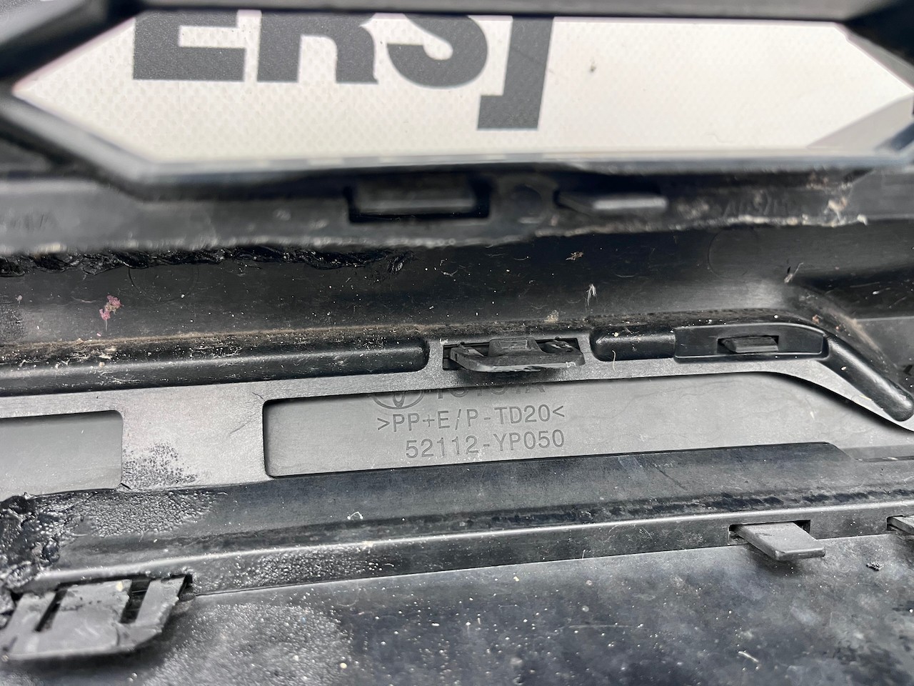 Toyota C-hr Chr Gr Sport Mk1 Lift 2021-2023 Front Bumper 4 Pdc Genuine [t593]