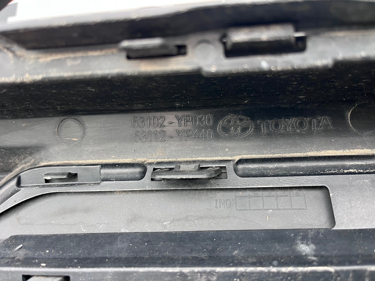 Toyota C-hr Chr Gr Sport Mk1 Lift 2021-2023 Front Bumper 4 Pdc Genuine [t593]