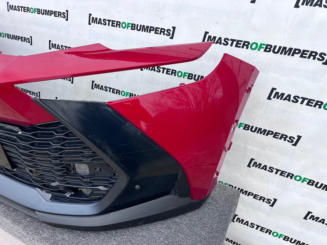 Toyota C-hr Gr Sport Mk2 Hatchback 2023-2026 Front Bumper 6 Pdc Genuine [t587]