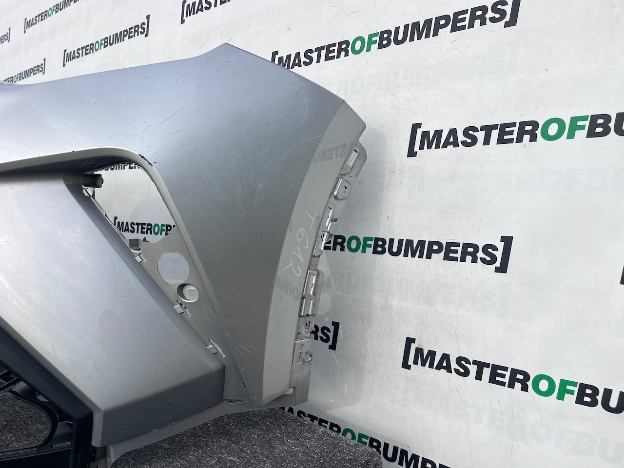 Toyota C-hr Chr Mk1 Lift 2021-2023 Front Bumper 4 Pdc Genuine [t612]