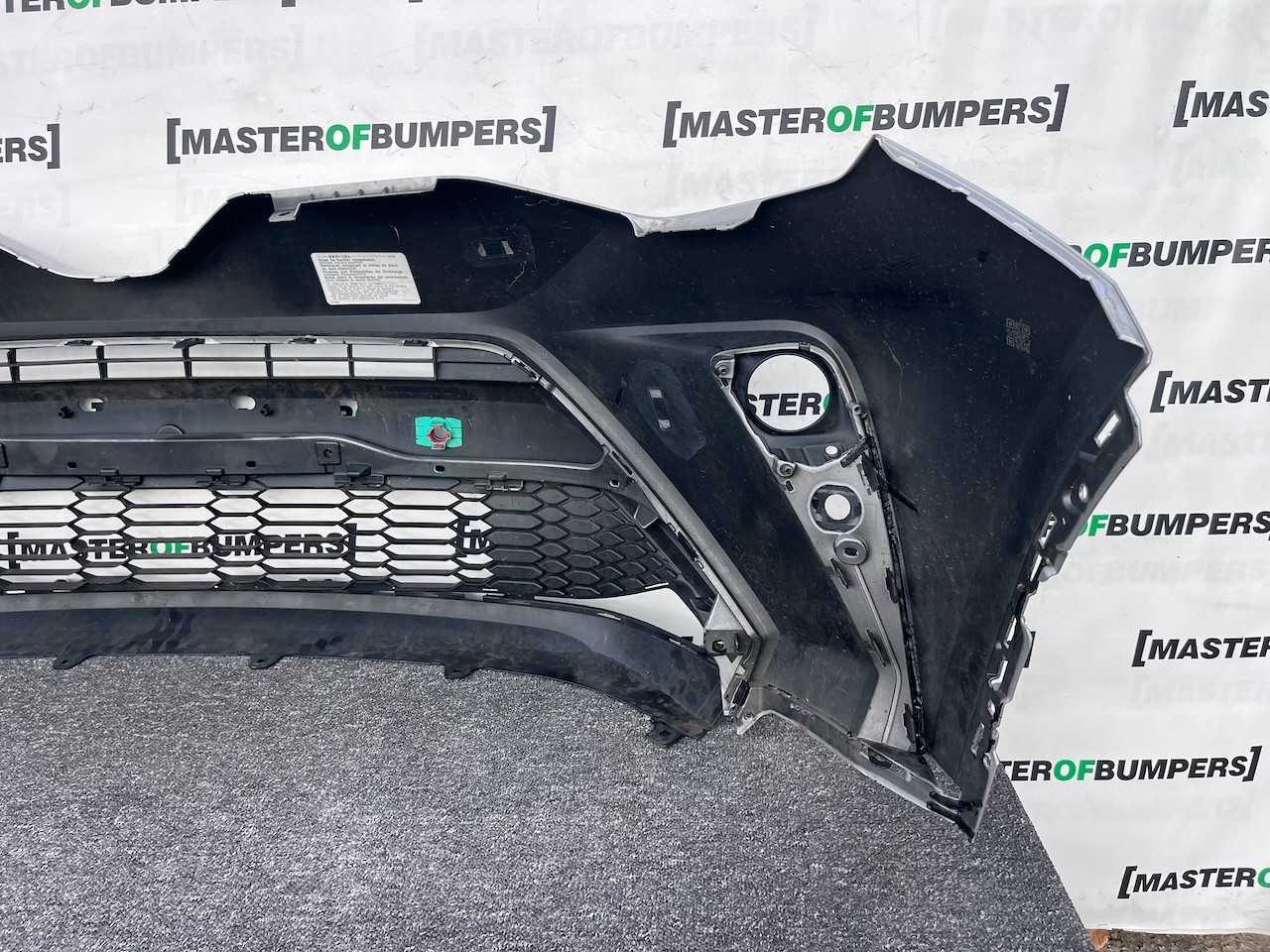 Toyota C-hr Chr Mk1 Lift 2021-2023 Front Bumper 4 Pdc Genuine [t612]