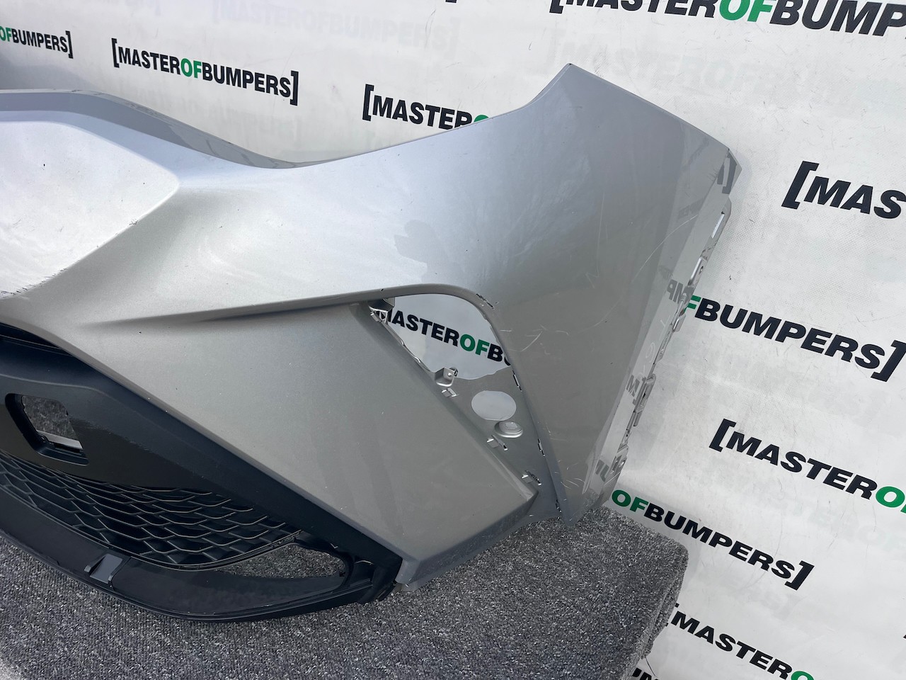 Toyota C-hr Chr Mk1 Lift 2021-2023 Front Bumper 4 Pdc Genuine [t612]