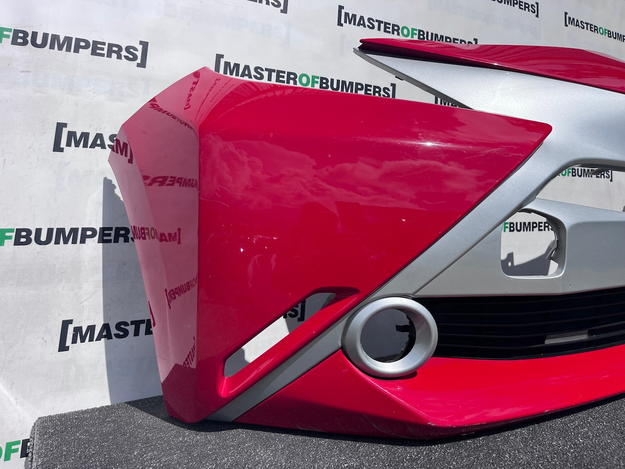 Toyota Aygo Style Trend Hatchback 2014-2017 Front Bumper Genuine [t632]