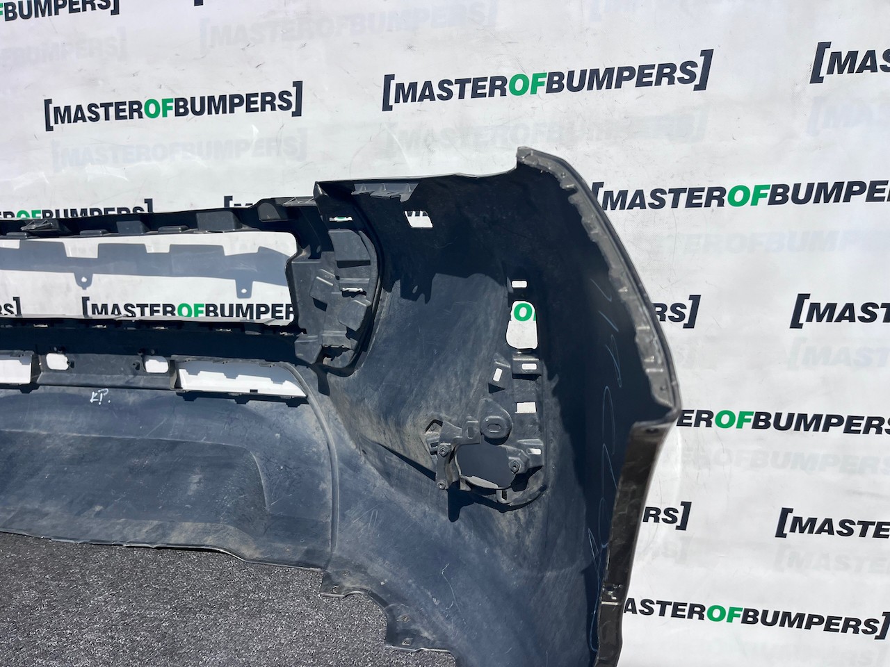 Toyota Hilux Icon Active Mk8 Lift 2021-2024 Front Bumper Jets Genuine [t646]