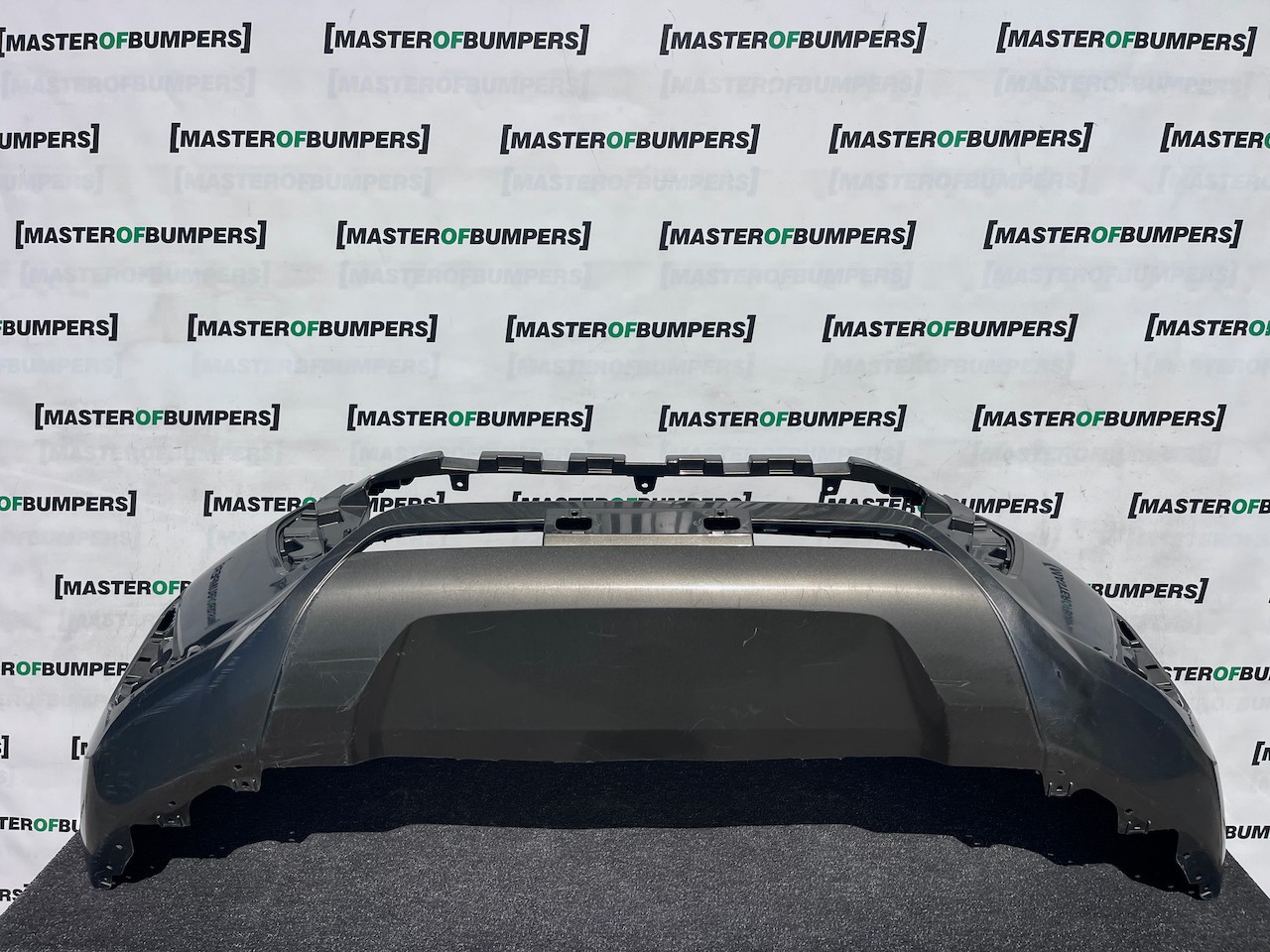 Toyota Hilux Icon Active Mk8 Lift 2021-2024 Front Bumper Jets Genuine [t646]
