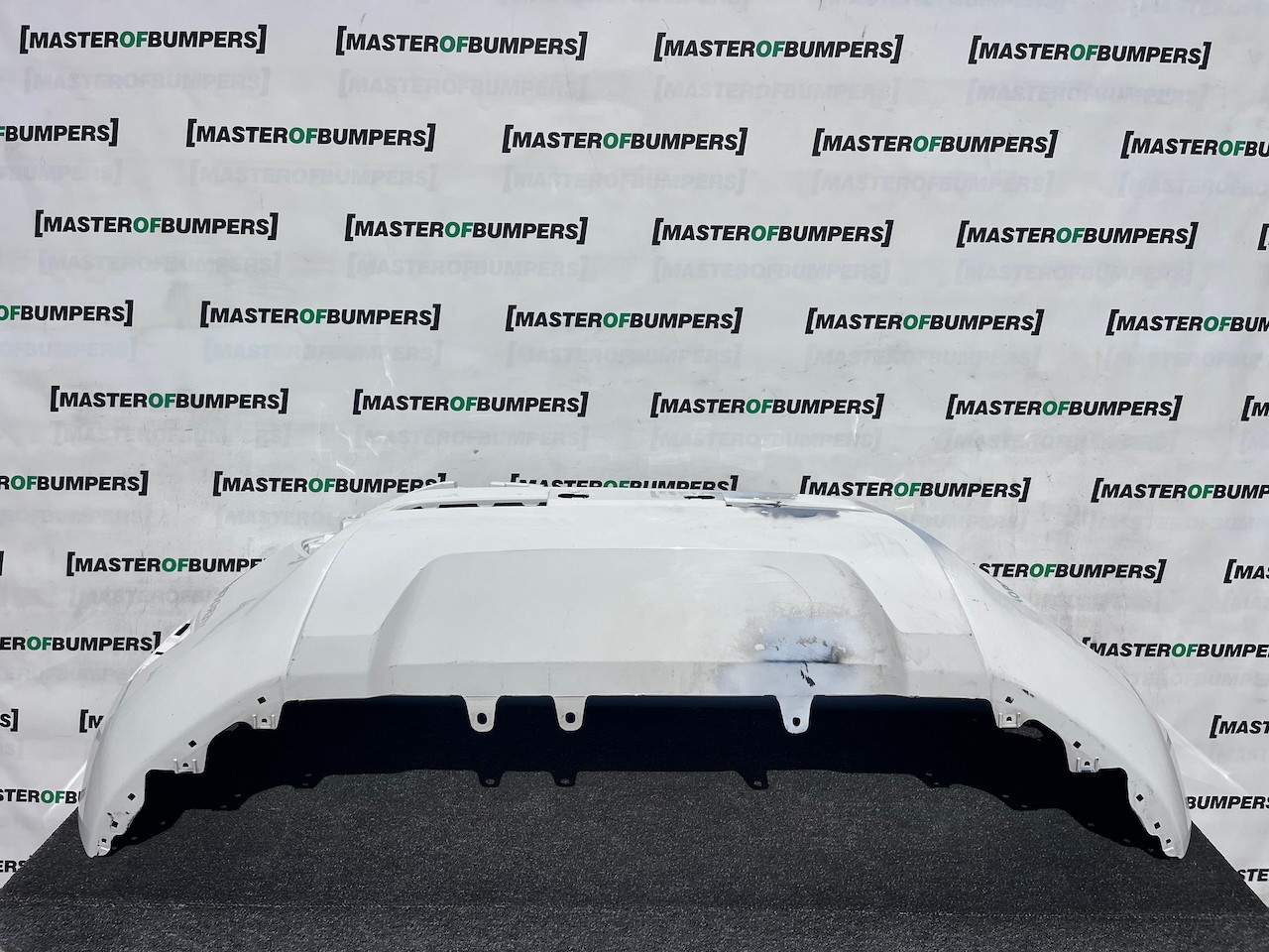 Toyota Hilux Icon Active Mk8 Lift 2021-2024 Front Bumper Jets Genuine [t647]