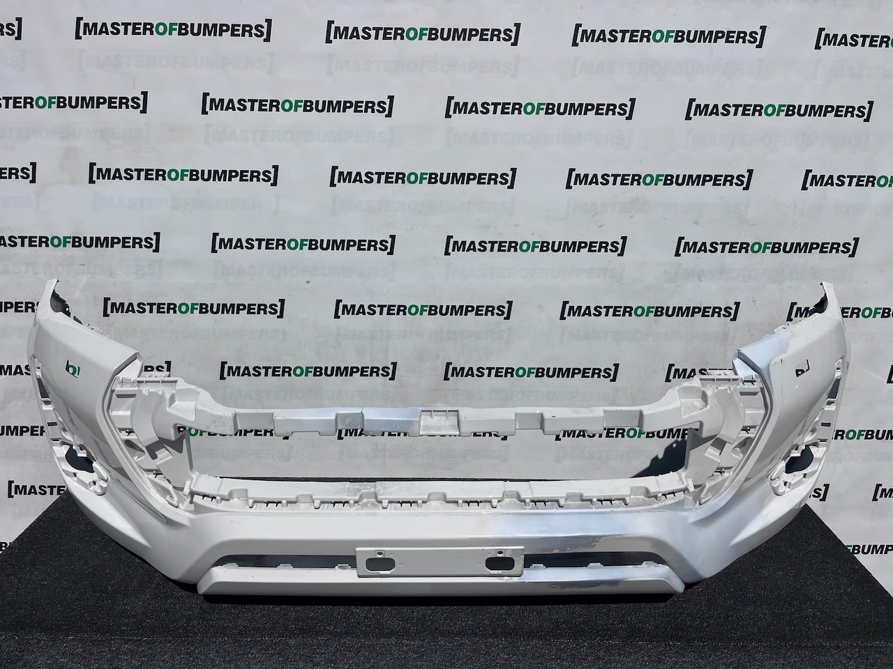 Toyota Hilux Icon Active Mk8 Lift 2021-2024 Front Bumper Jets Genuine [t647]