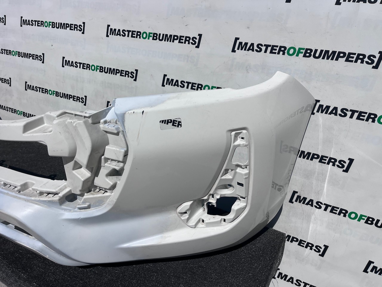 Toyota Hilux Icon Active Mk8 Lift 2021-2024 Front Bumper Jets Genuine [t647]
