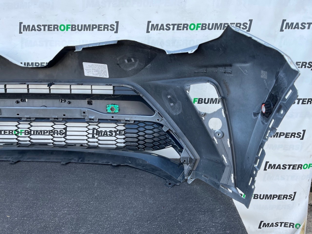 Toyota C-hr Chr Mk1 Facelift 2021-2023 Front Bumper 6 Pdc Genuine [t656]