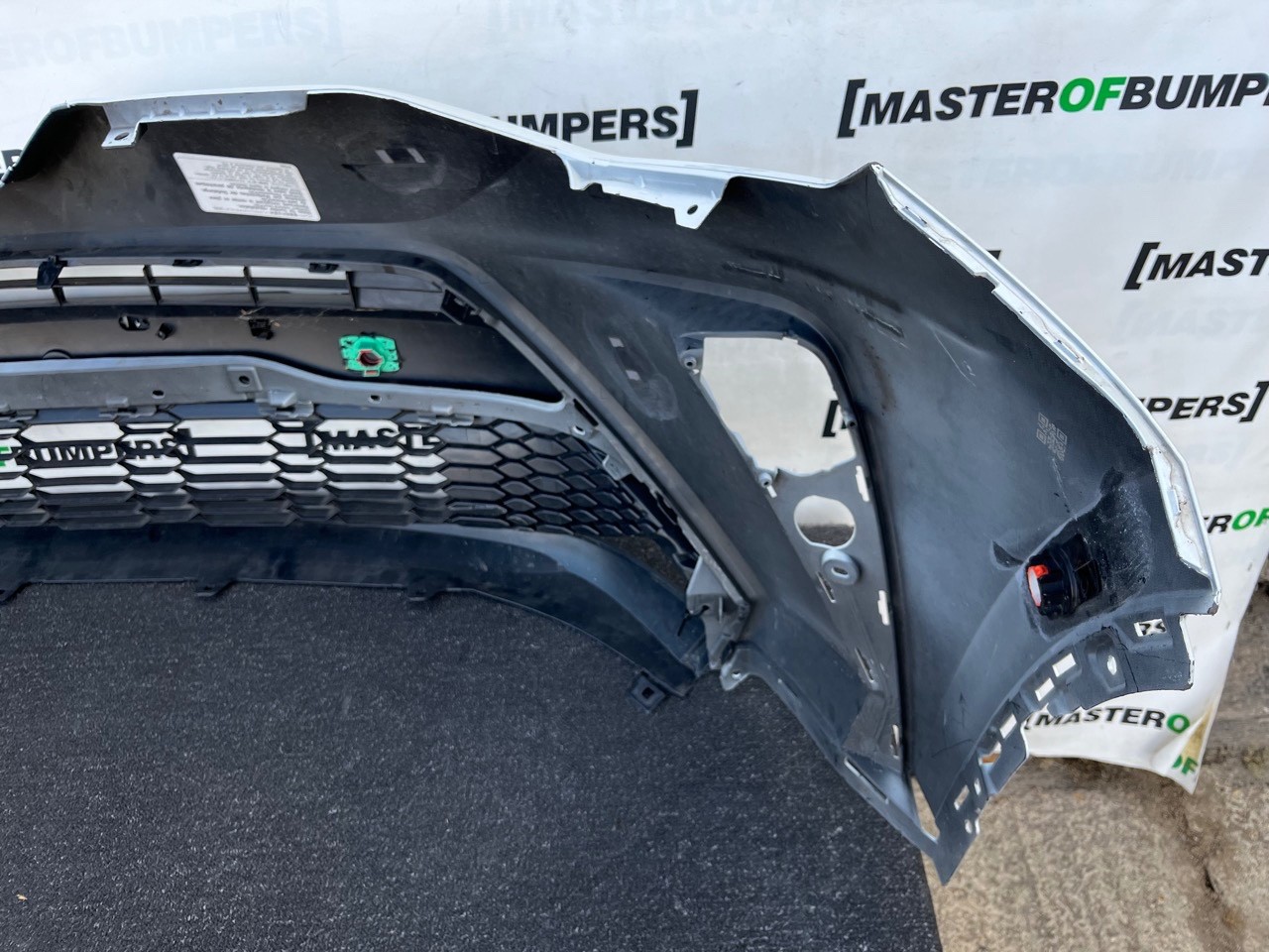 Toyota C-hr Chr Mk1 Facelift 2021-2023 Front Bumper 6 Pdc Genuine [t656]