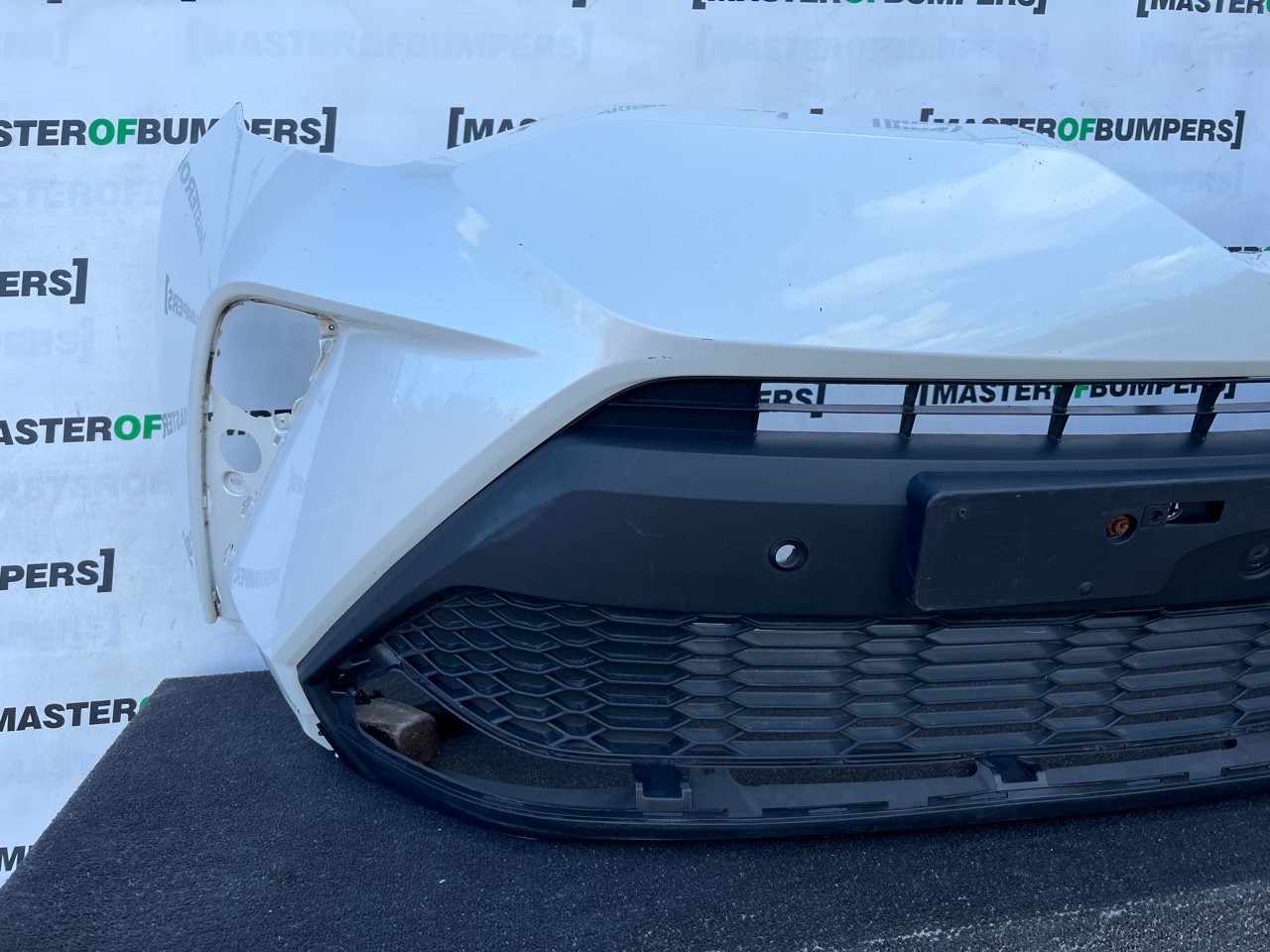 Toyota C-hr Chr Mk1 Facelift 2021-2023 Front Bumper 6 Pdc Genuine [t656]