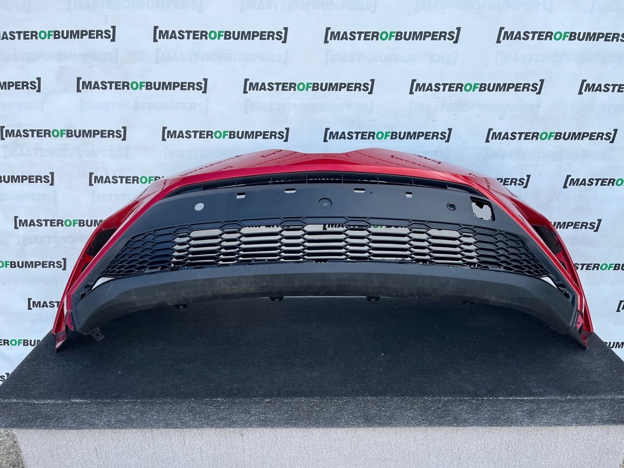 Toyota C-hr Chr Mk1 Facelift 2021-2023 Front Bumper 6 Pdc Genuine [t657]