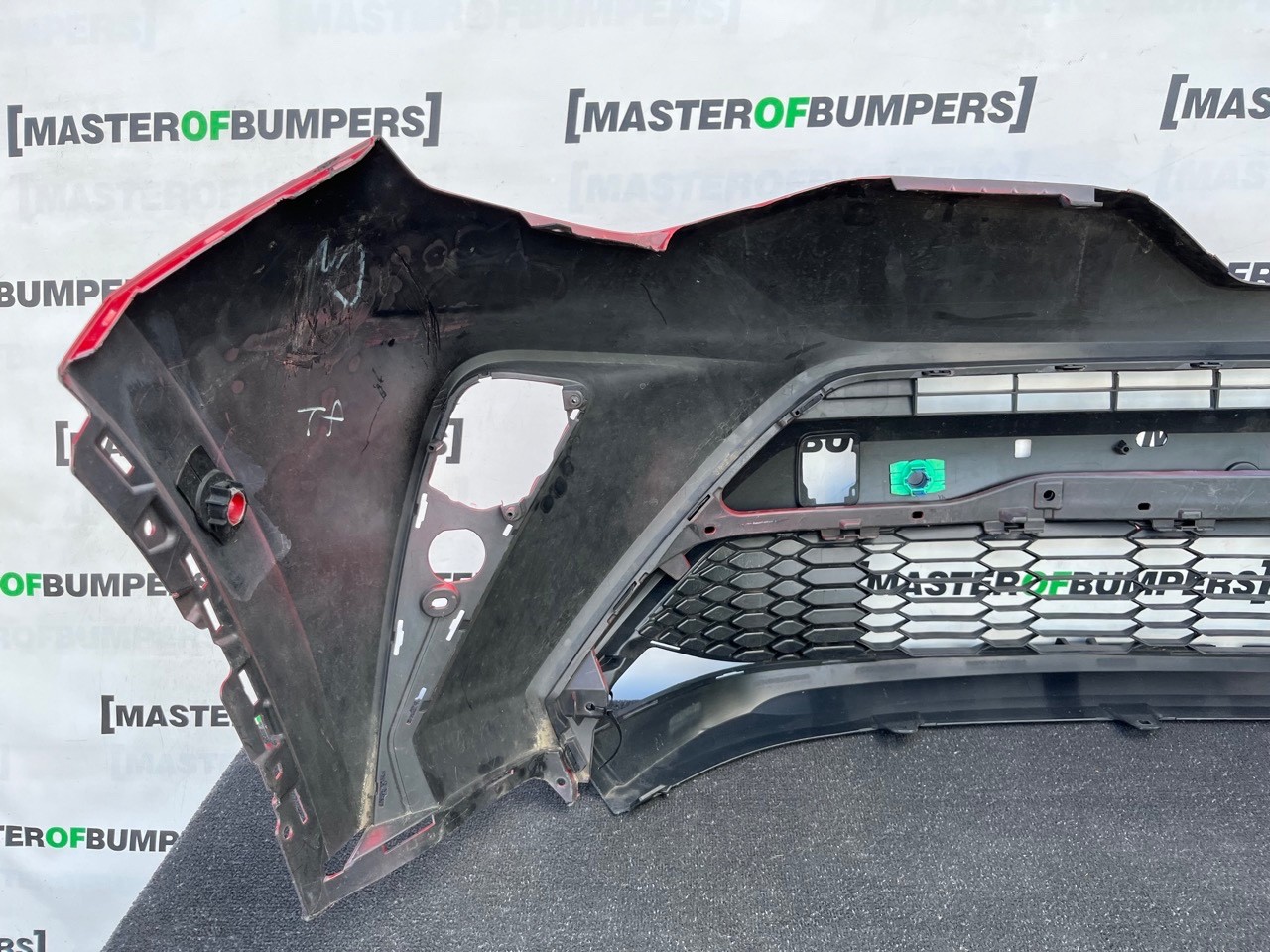 Toyota C-hr Chr Mk1 Facelift 2021-2023 Front Bumper 6 Pdc Genuine [t657]