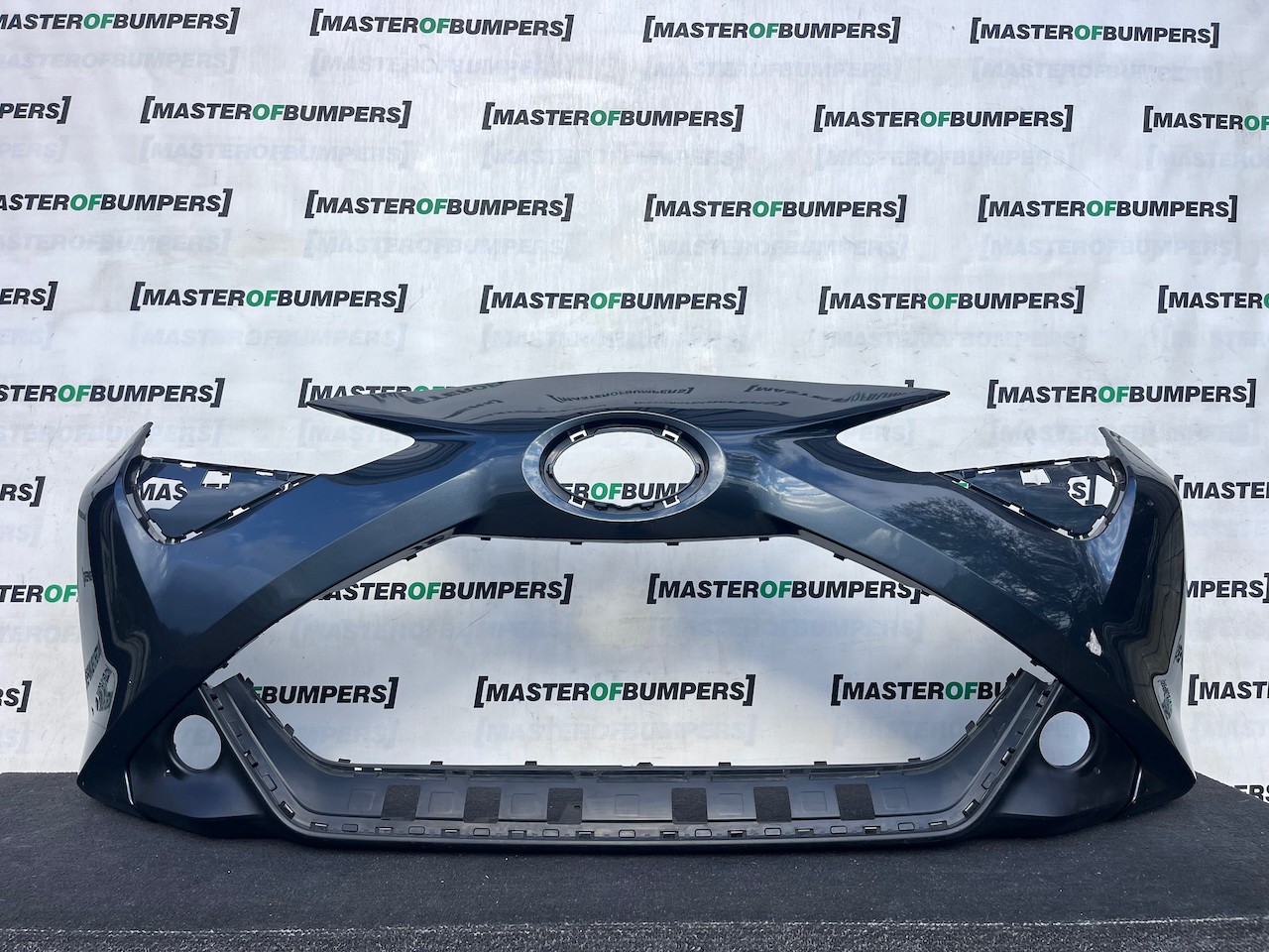 Toyota Aygo Style Trend Hatchback Lift 2018-2020 Front Bumper Genuine [t658]