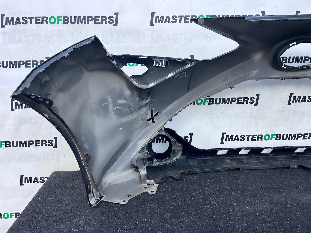 Toyota Aygo Style Trend Hatchback Lift 2018-2020 Front Bumper Genuine [t658]