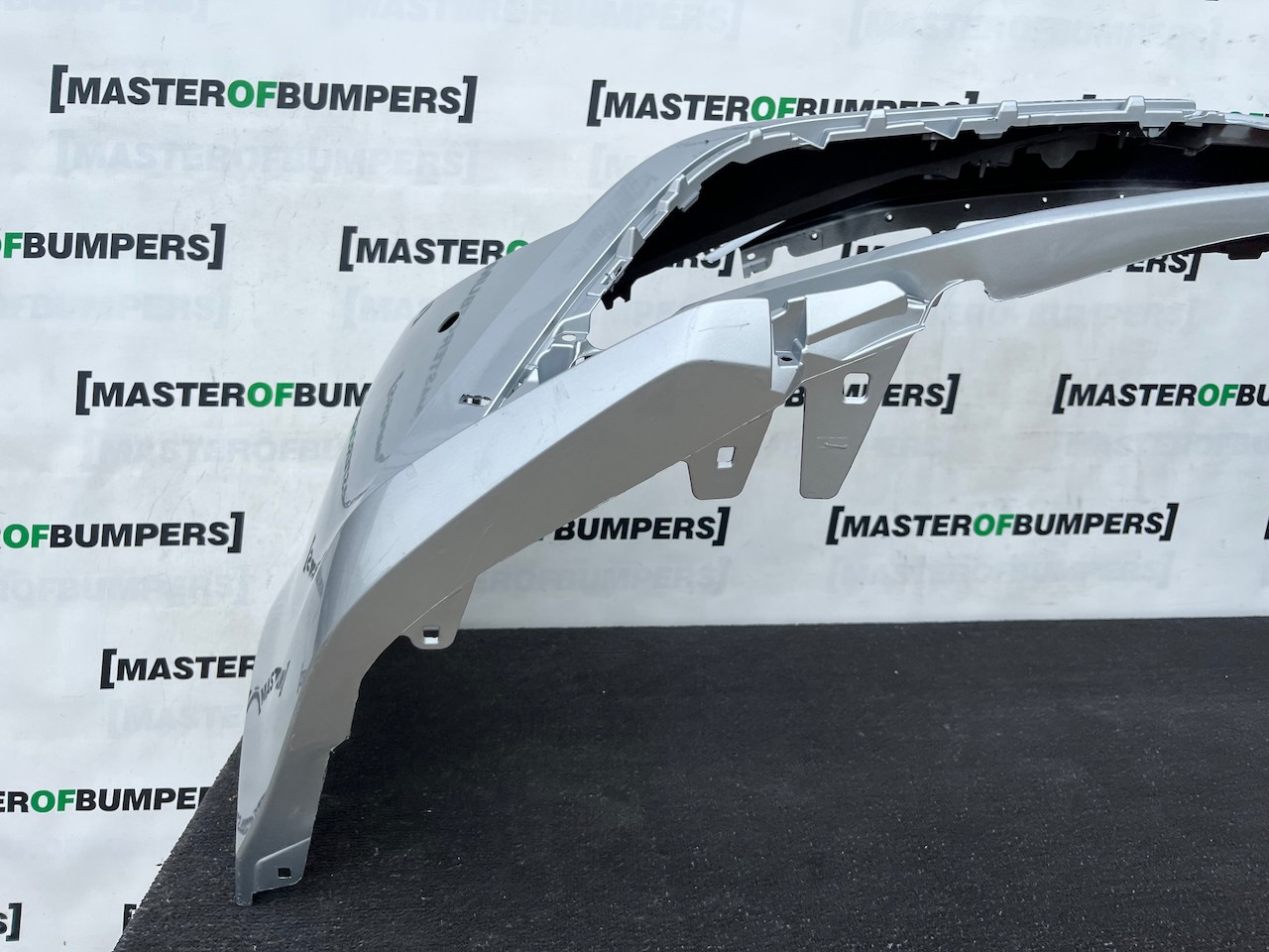Toyota Corolla Design Hybrid Estate 2024-2026 Front Bumper 4 Pdc Genuine [t674]