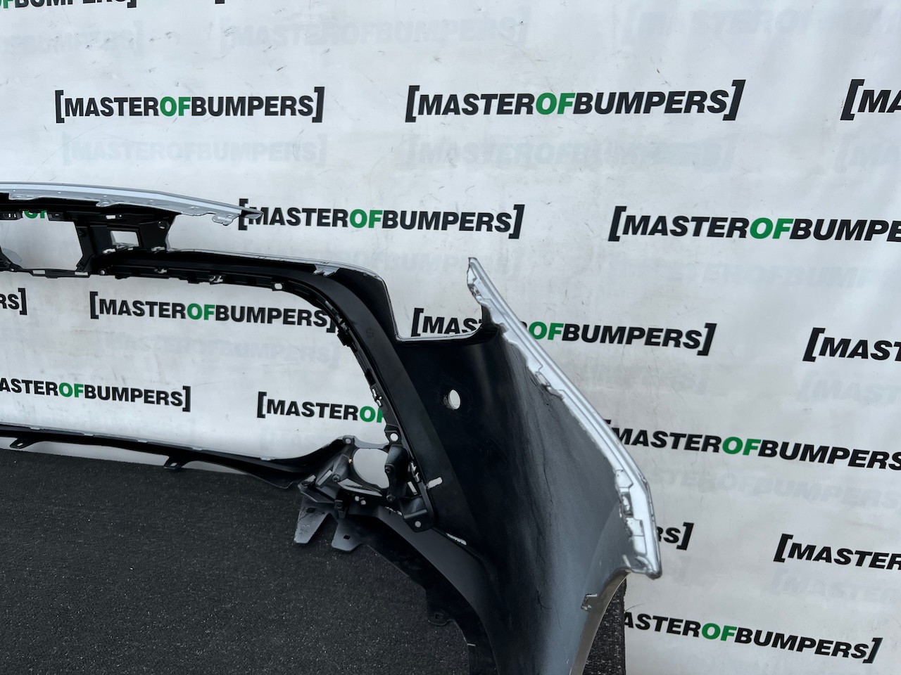 Toyota Corolla Design Hybrid Estate 2024-2026 Front Bumper 4 Pdc Genuine [t674]