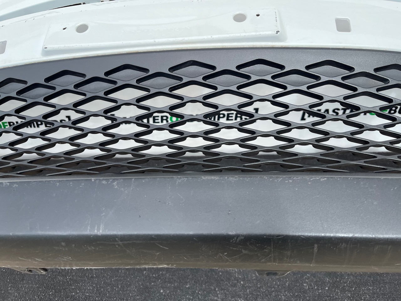 Toyota C-hr Chr Excel Dynamic 2016-2020 Front Bumper 6 Pdc Genuine [t680]