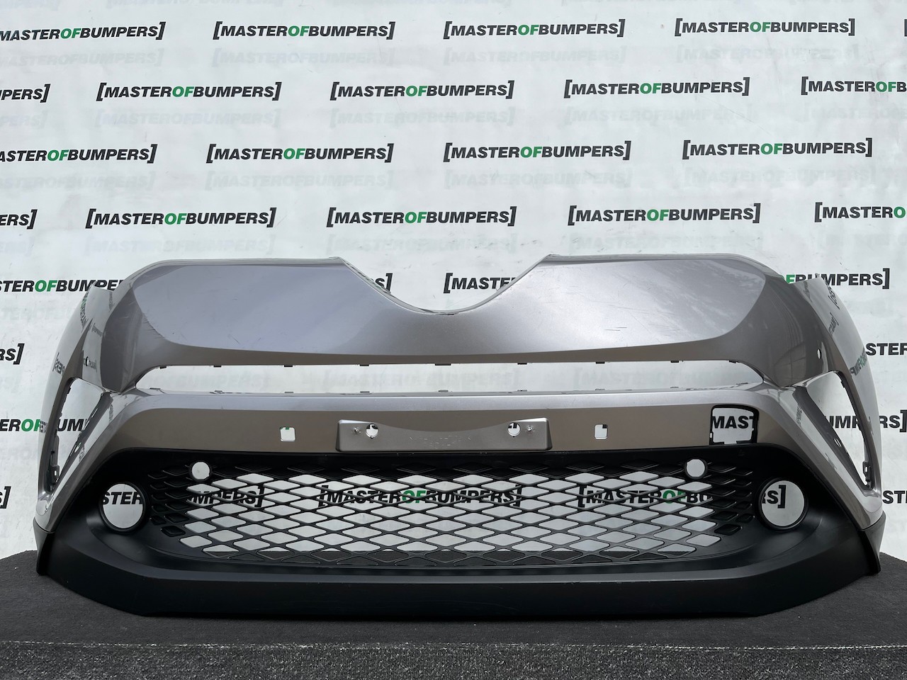 Toyota C-hr Chr Excel Dynamic 2016-2020 Front Bumper 6 Pdc Genuine [t681]
