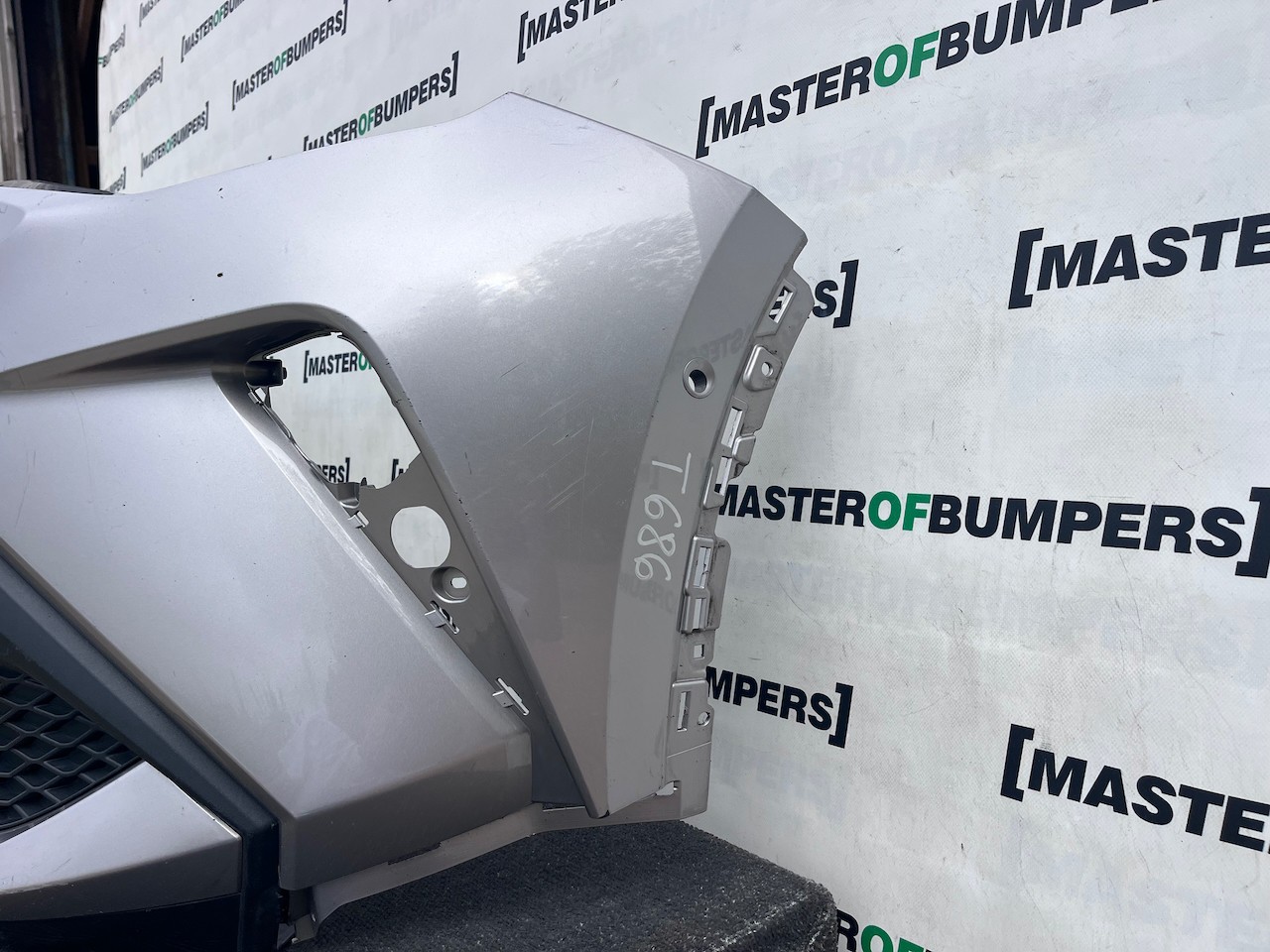 Toyota C-hr Chr Mk1 Facelift 2021-2023 Front Bumper 6 Pdc Genuine [t686]