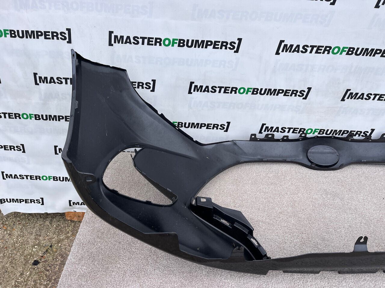 Toyota Yaris Hybrid Dynamic Mk4 5 Door Xp210 2020-on Front Bumper Genuine [t354]