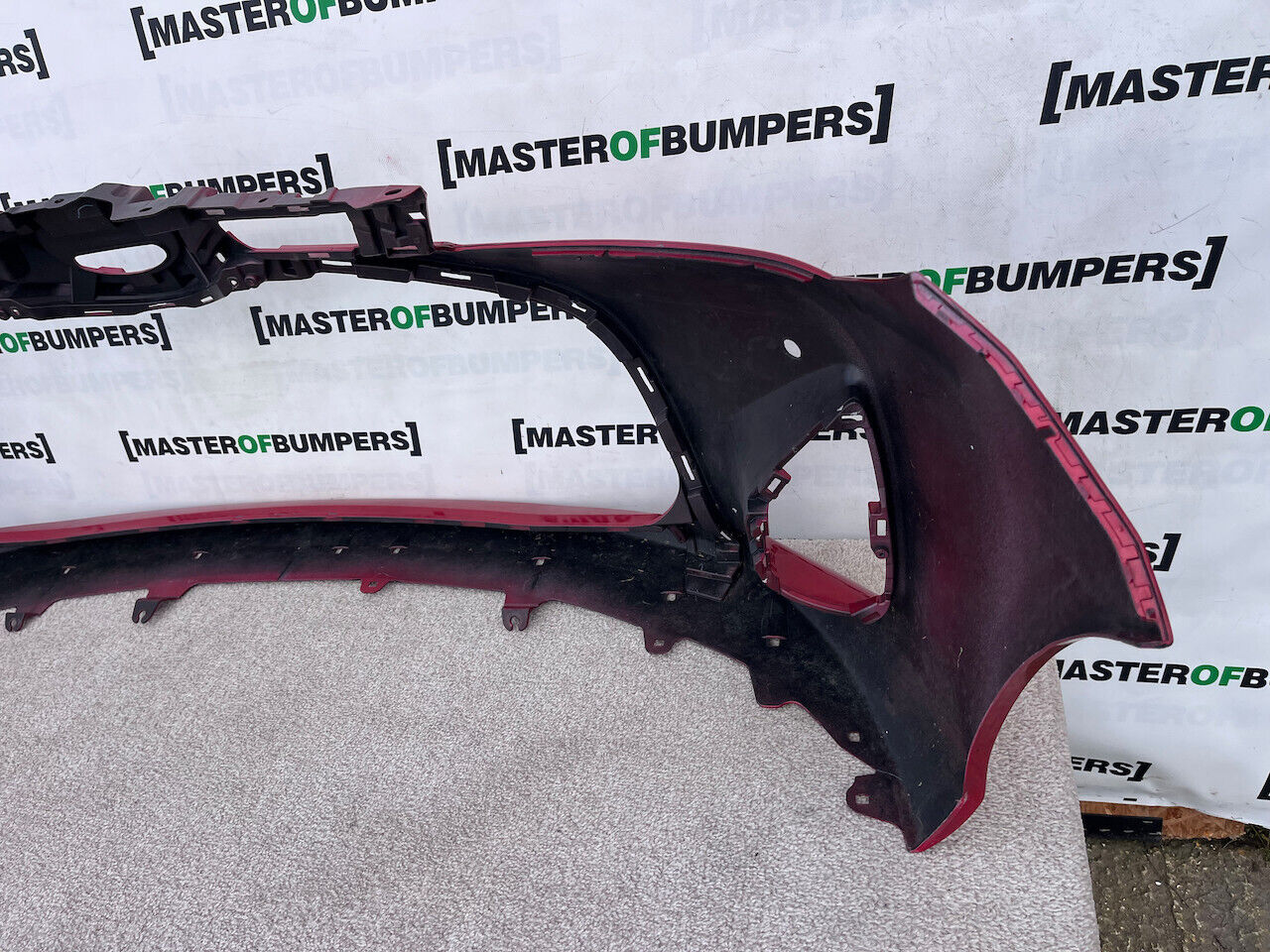 Toyota Yaris Hybrid Mk3 Hatchback 2014-2017 Front Bumper 4 Pdc Genuine [t472]
