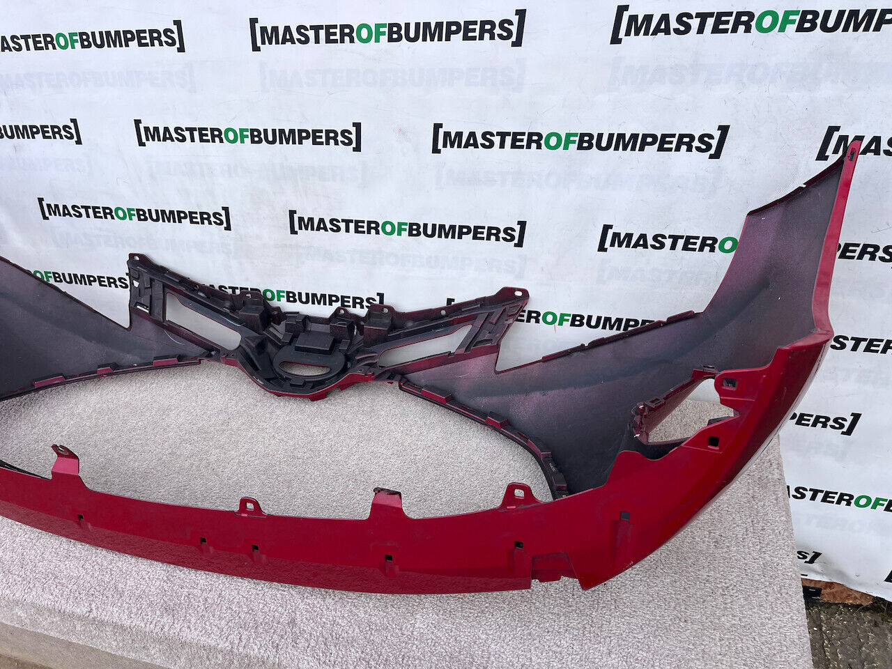 Toyota Yaris Hybrid Mk3 Hatchback 2014-2017 Front Bumper 4 Pdc Genuine [t472]